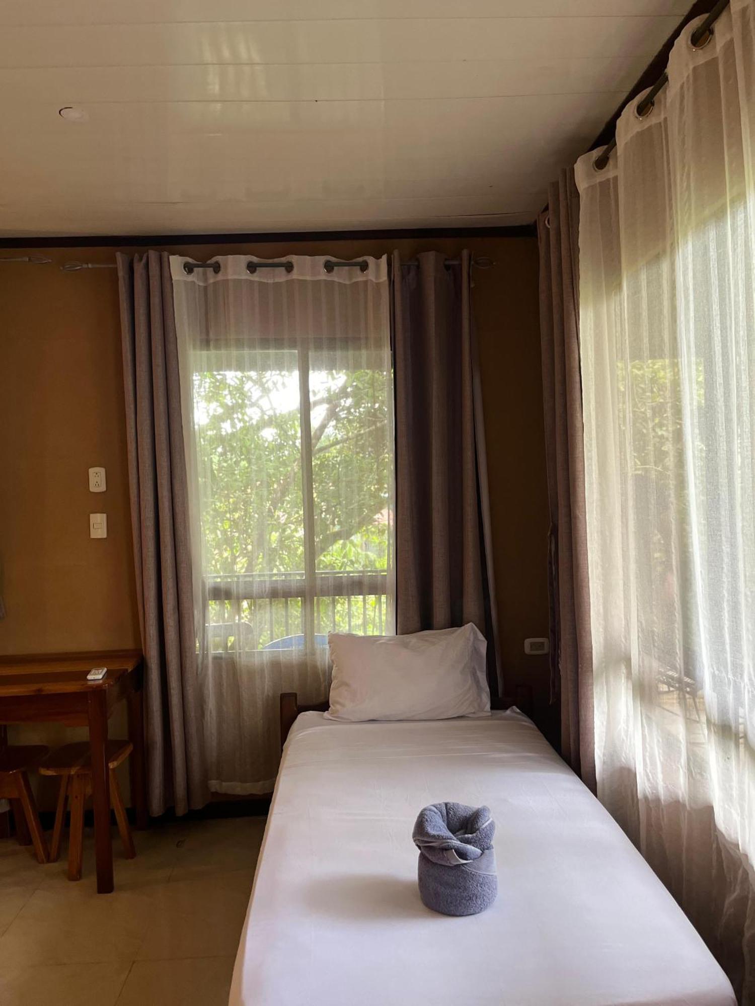 Cabinas Villa Drake Drakes Bay 外观 照片