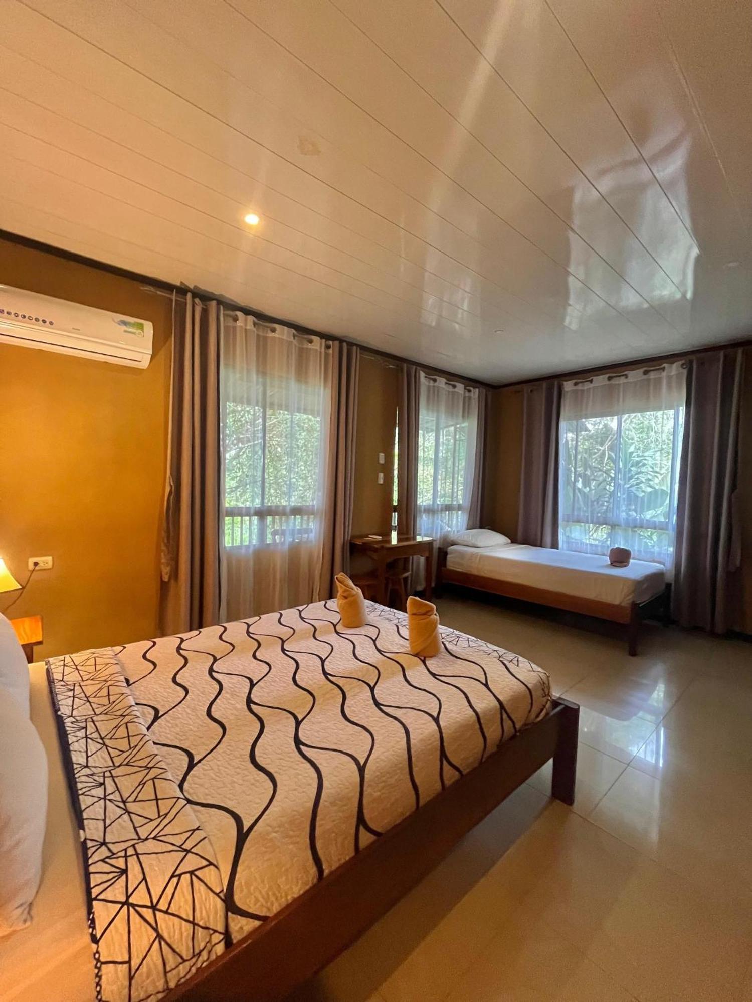 Cabinas Villa Drake Drakes Bay 外观 照片
